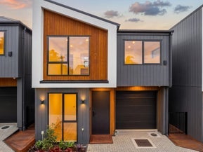 2/7 Alma Road, Milford, Auckland