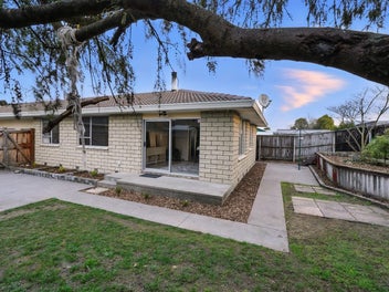 83B Cottonwood Street, Parklands, Christchurch