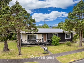 33 Larchmont Grove, Totara Park, Upper Hutt
