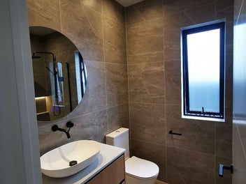 15B Kiri Place, Mairangi Bay, Auckland