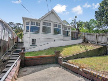 6 Waipapa Road, Hataitai, Wellington