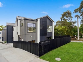 30A Abbotleigh Avenue, Te Atatu Peninsula, Auckland