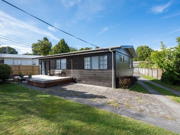 7 Tawa Street, Hilltop, Taupo