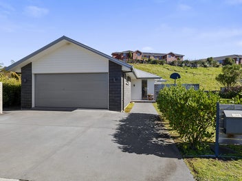38 Cyrus Street, Whalers Gate, New Plymouth