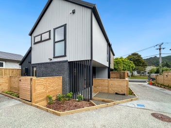 2/8 Victoria Street, Ebdentown, Upper Hutt