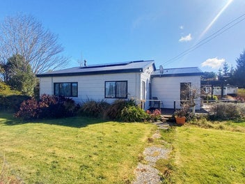 33 Clifden Highway, Tuatapere, Tuatapere
