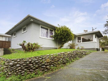 21 Barclay Street, Newlands, Wellington