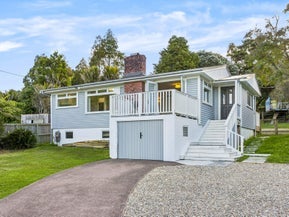 30 Tane Road, Laingholm, Auckland