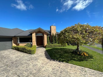 17 Burbank Drive, Aidanfield, Christchurch
