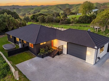 355 Grays Road, Pauatahanui, Porirua