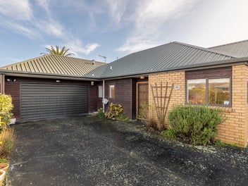 2/38 Beauford Place, Parklands, Christchurch