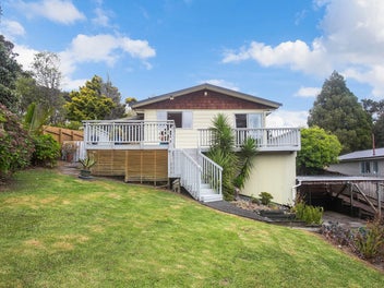7 Napuka Road, Henderson Valley, Auckland
