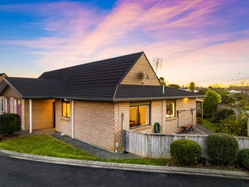 9/56 Larnoch Road, Henderson, Auckland