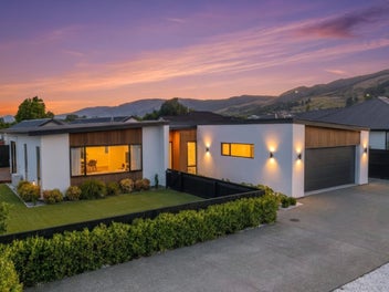 7 Greenway Crescent, Hope, Richmond