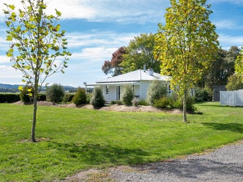 409 State Highway 2, Otane