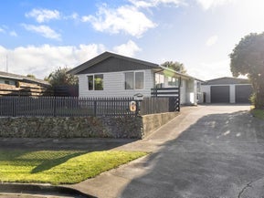 6 Waltham Court, Cloverlea, Palmerston North