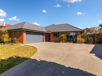 21 Eastwood Rise, Waimairi Beach, Christchurch