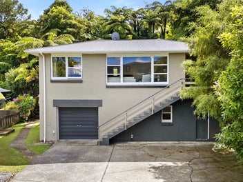 9 Dawn Grove, Brown Owl, Upper Hutt