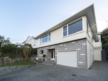 11 Angell Street, Johnsonville, Wellington