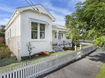 6 Pentland Avenue, Mount Eden, Auckland