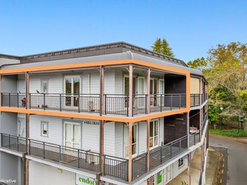 2D/4 Kell Drive, Albany, Auckland