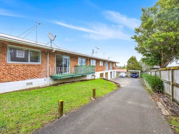 2/368 St Johns Road, Meadowbank, Auckland
