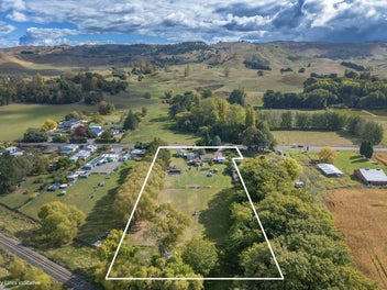 155 State Highway 2, Otane