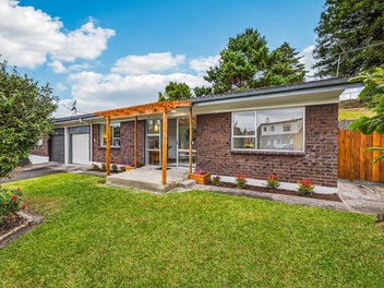 1/12 Landseer Place, Mount Roskill, Auckland