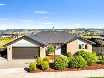 32 Katania Heights, Brightwater, Brightwater