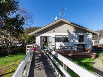 1 Tiroiti Grove, Stokes Valley, Lower Hutt