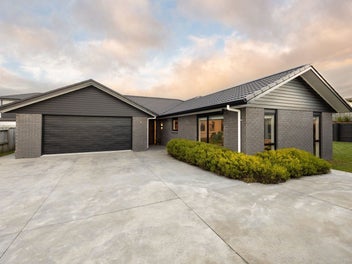 6 Whanau Avenue, Baverstock, Hamilton
