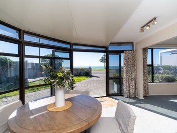 71 The Esplanade, Westshore, Napier