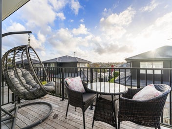 12 Panoni Lane, Howick, Auckland