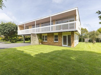 426 Mangorei Road, Highlands Park, New Plymouth