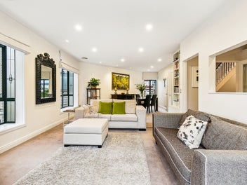 2/67 Bolton Street, Kelburn, Wellington