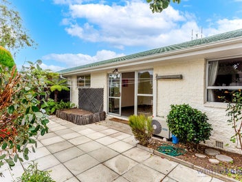 2/30 Garvins Road, Hornby, Christchurch