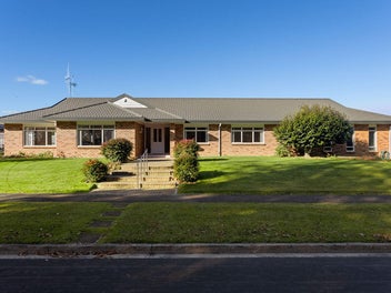 12 Mirbeck Avenue, Cambridge, Cambridge