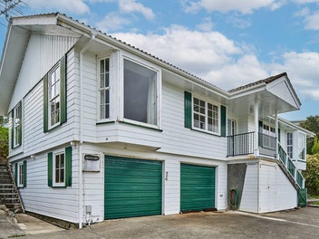 17 Annan Grove, Papakowhai, Porirua