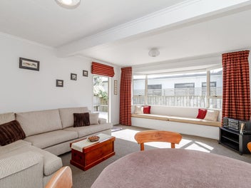 68B The Esplanade, Westshore, Napier