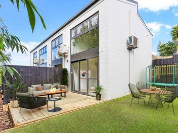 1/38 Don Croot Street, Morningside, Auckland