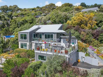 303 MARINE DRIVE, Charteris Bay, Governors Bay