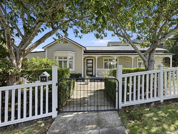 12 Rossiter Crescent, Lynmouth, New Plymouth