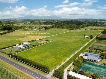202 Kairau Road East, Brixton, Waitara