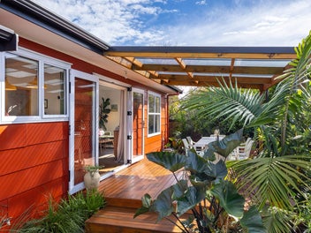 20 James Street, Raglan, Raglan