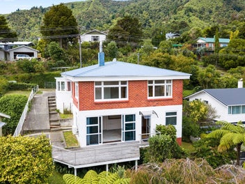 15 Taranaki Street, Picton, Picton
