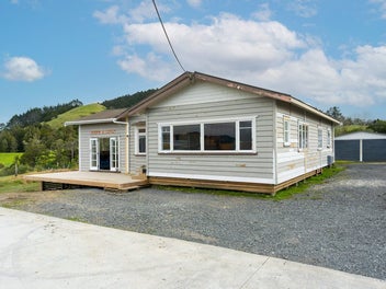 21C View Road, Hikurangi