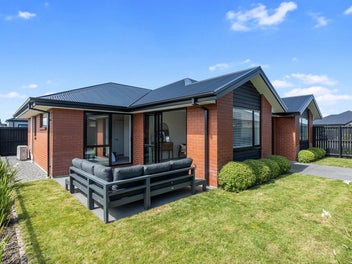 33 Selfe Crescent, Burwood, Christchurch