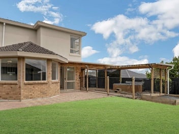 5 Natasha Lane, Henderson, Auckland