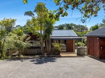 11 Natzka Road, Ostend, Waiheke Island