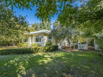 239 Whitecliffs Road, Coalgate
